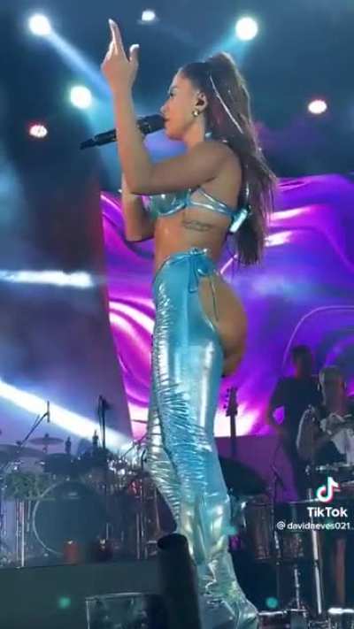 Because people are really there to hear her sing …. 😳