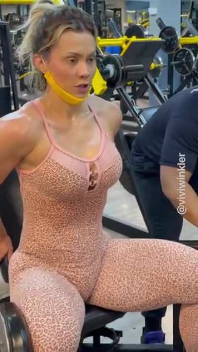 Oh Vivi!!!! 🍑