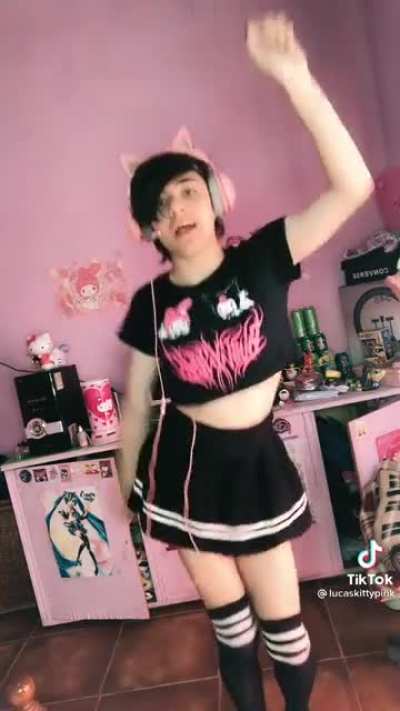 F E M B O Y