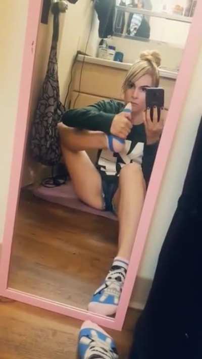 🤢