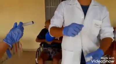 Idosos são vacinados e asilo faz vídeo ao som de 