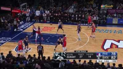 [Highlight] Andre Drummond finds Tyrese Maxey for the corner 3, runs away and celebrates it before the shot is in