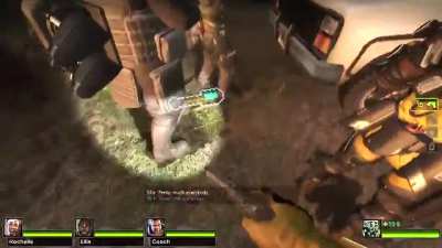 Guys I think I downloaded wrong Apex legends. Credits: @Loudwindow