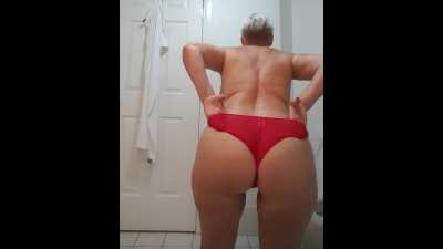Have a guess what I got in the bathroom 😉 yes 8 was bent over 😋 xx 56yo (f) (OC) 🇦🇺