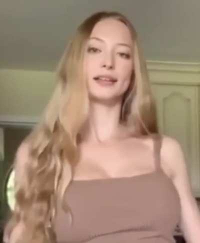 Its shaking😮 (Loop)