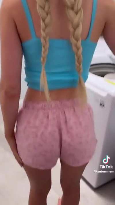😳