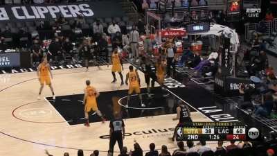 [Highlight] Kawhi murders Favours