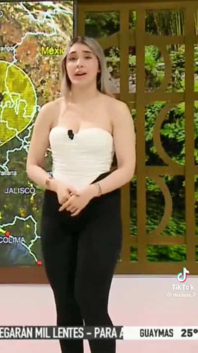 @mari<wbr>soldo<wbr>valao<wbr>f Mexican weather reporter