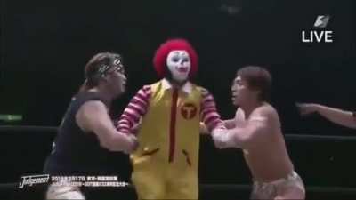 A interesting Japanese wrestling match