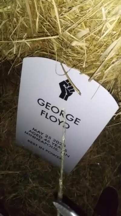 Peeing on a George Floyd memorial