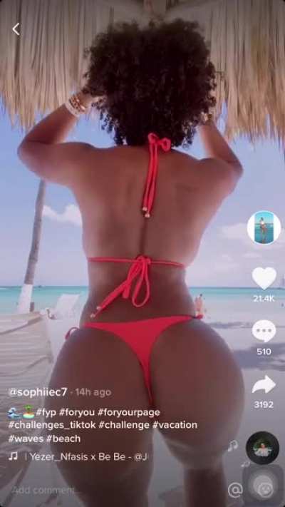 Cute in the face...🍑