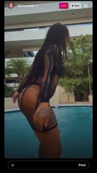 Damn 😍🍑