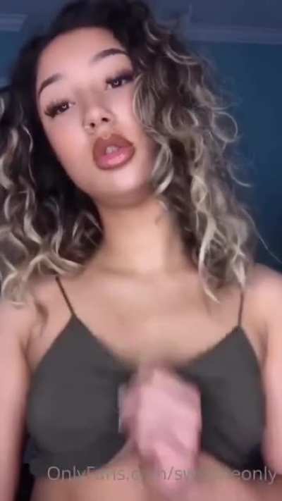 The Looks 😍