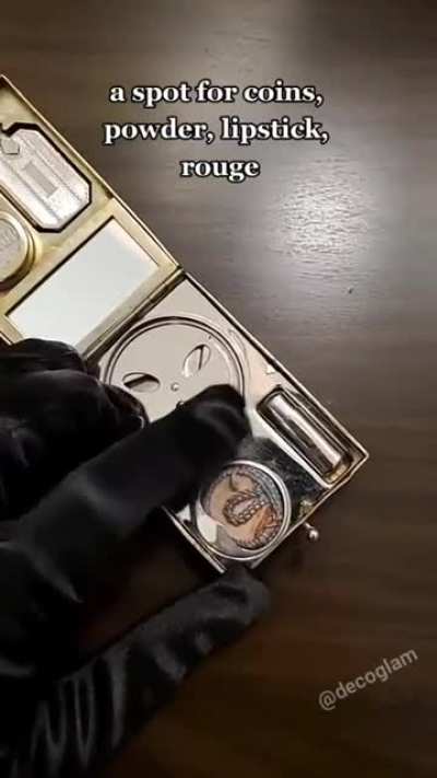 a 1920s dance purse with rare features