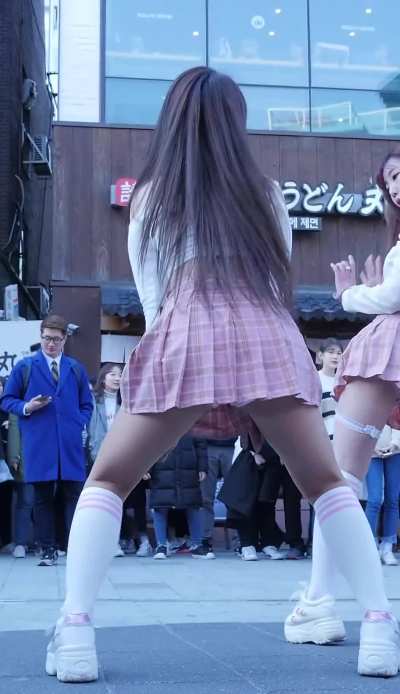 Beagl<wbr>egirl<wbr>frien<wbr>d - Sooyeon - Sexy Upskirt Tease