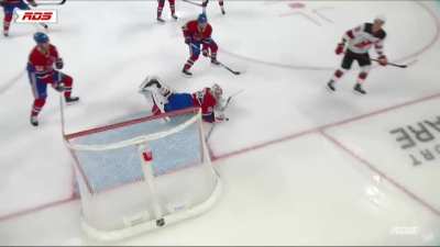 Cayden Primeau makes a diving blocker save to rob Palat
