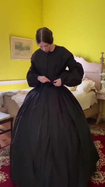 Викто<wbr>рианс<wbr>кая Готика. Траур<wbr>ное платье, 1850 г.