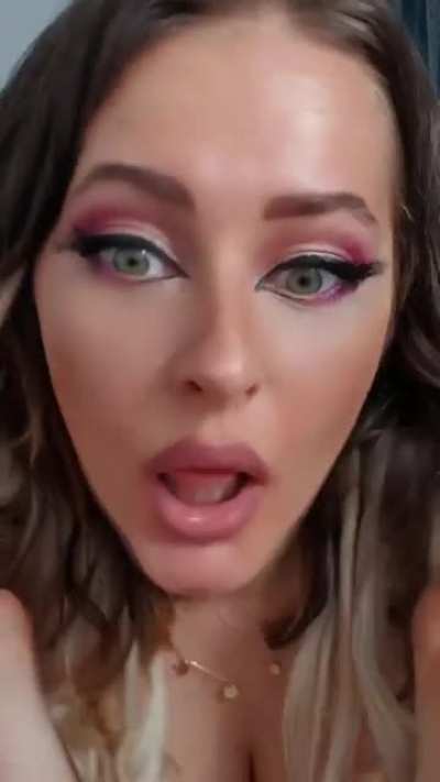 @noirqueenie