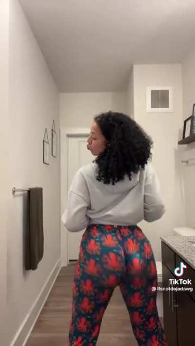 Soft & Jiggly No.582 (Wooo<wbr>w)😍🍑