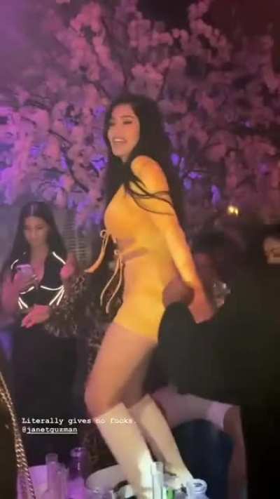 Booty Hangin' Out