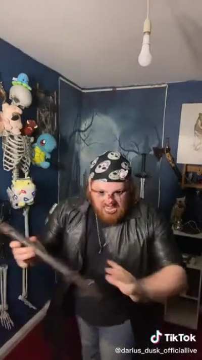 Looking mad spooky with a singular horn
