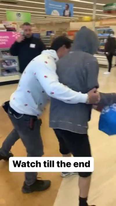 Drug store employees get their shit back. 🧹🦵