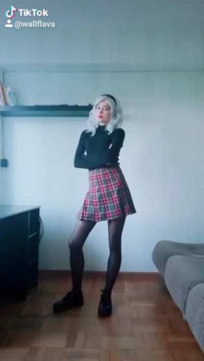 My everyday style is similar to Sabrina's. I made a tic tok to show it🖤❤️🖤