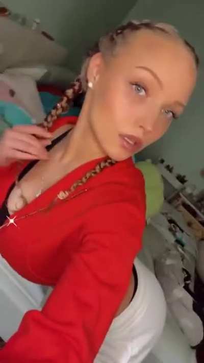 The braids 👀