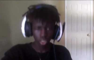 bro look like bleood