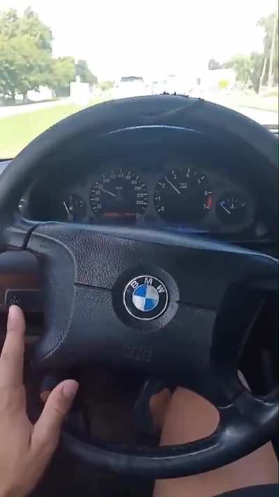 Voy con el último intento del BMW 318ti a 3k ahora con vídeos