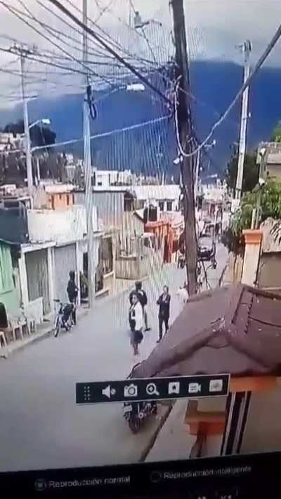 Truck struck and killed 3 people