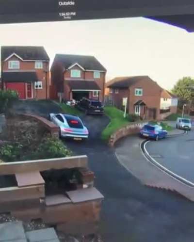 To park a Porsche