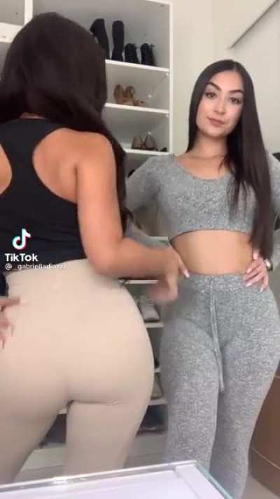 The one in grey 😍😩