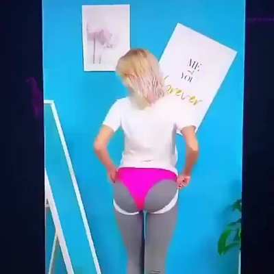 Vish KK! Luba super ultra bodybuilder crossfiteiro ensinando como ter um bumbum de verdade!!!