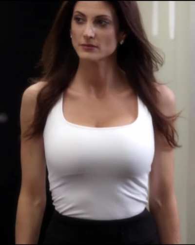 Julia Benson