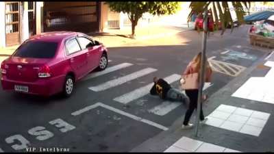 Robbery failed.