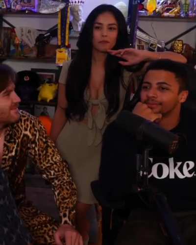 Rae 👀