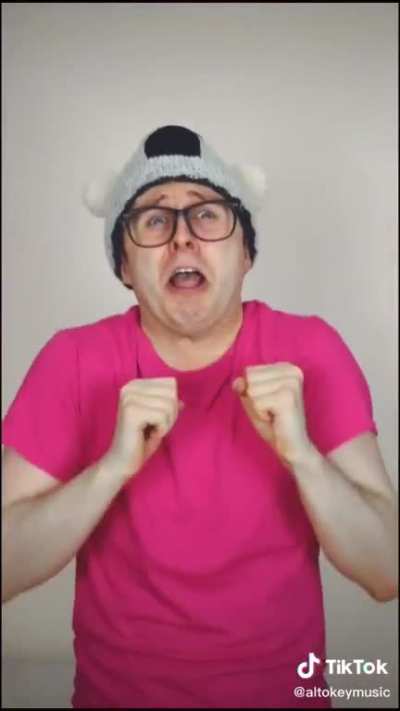 Weirdest cut scream ever