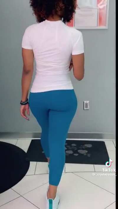 Those work wife be like😋
