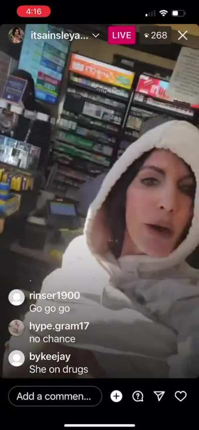 Public flashing @itsa<wbr>insle<wbr>yadam<wbr>s