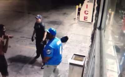 Security guard breaks up a fight using pepper spray