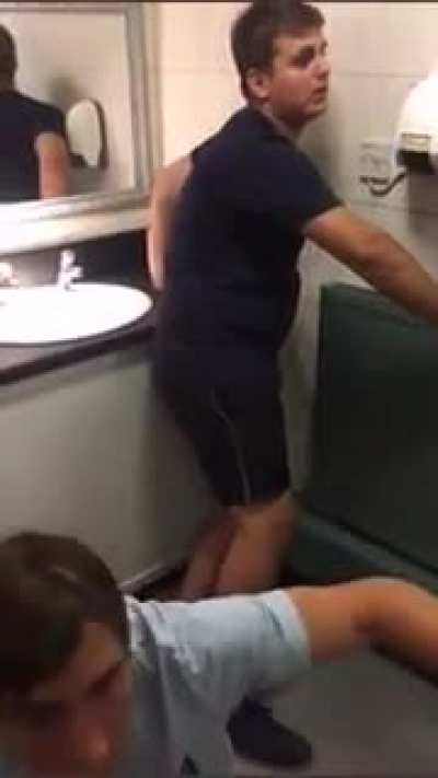 Two kids buy ketamine but think it’s coke