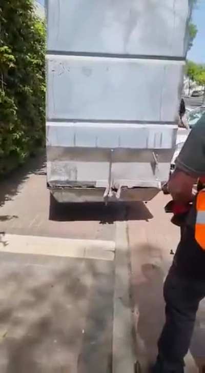 hhope you had a better day then this dude