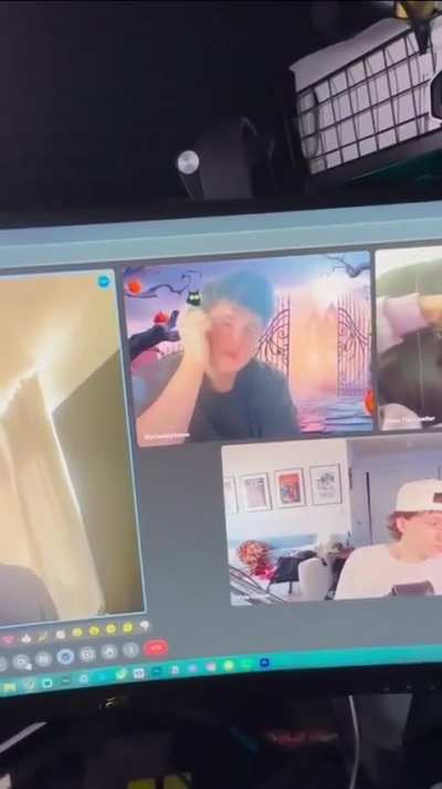 Zoom calls are getting crazy Fr 