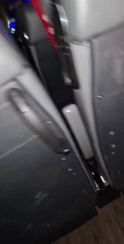 RISKY FINGERING hehe - Me fingering my pu$$y in the back of the bus :)