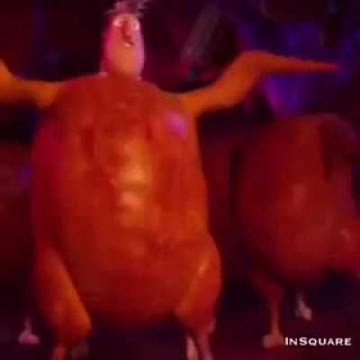 She do be dancing tho