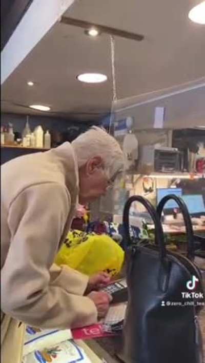 Racist Karen goes on a rant after Asian woman sticks up for cashier