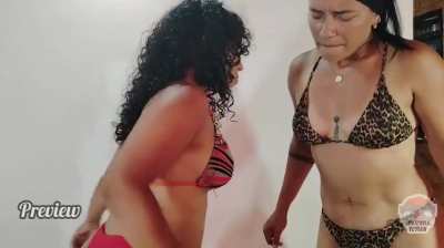 Woman va woman